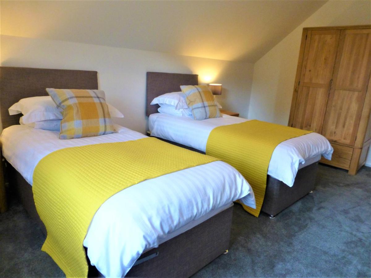 Gerycastell Luxury Holiday Apartment With Stunning Views & Ev Station Point Carmarthen Exterior photo